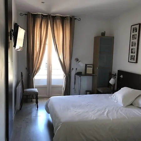 Hotel De Londres Saint-Just-en-Chevalet